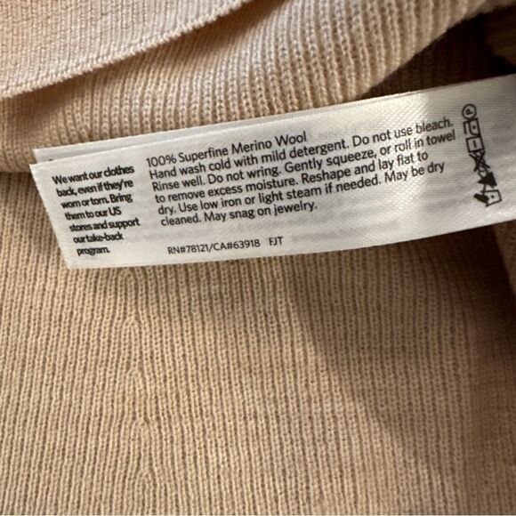 Eileen Fisher 100% Superfine Merino Wool V Neck Sweater New - Picture 7 of 10